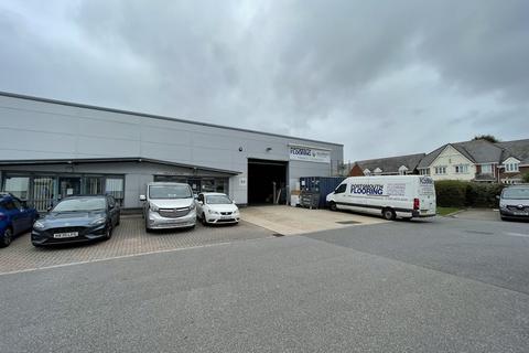 Warehouse to rent, 3.1 Central Point, Kirpal Road, Portsmouth, PO3 6FH