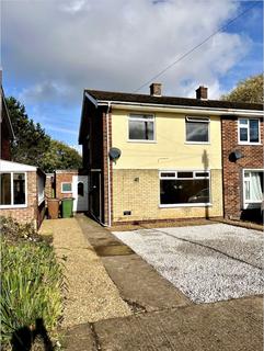 3 bedroom semi-detached house to rent, St. Leonards Road, Leverington, Wisbech