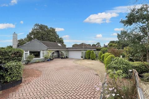 3 bedroom detached bungalow for sale, Ferndown