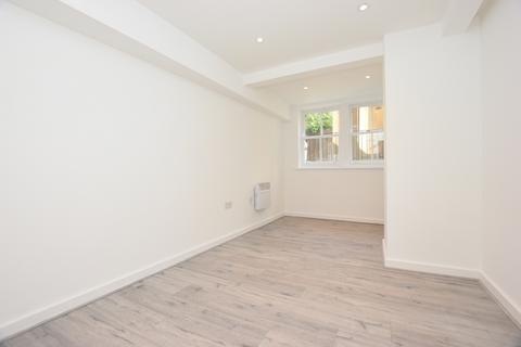 2 bedroom flat to rent, Dartmouth Road London SE23