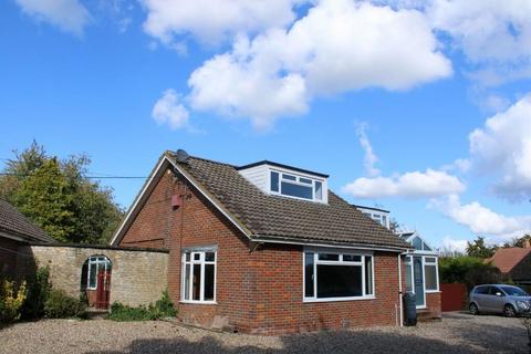 4 bedroom property for sale, Oxford Road, Stone, Aylesbury, Buckinghamshire, HP17 8PB