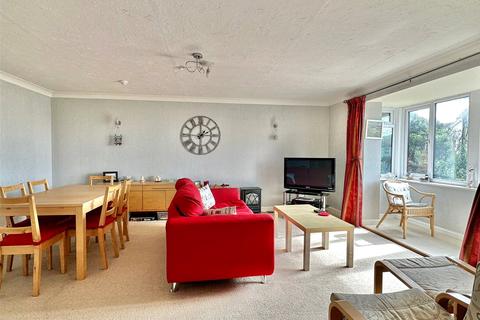 2 bedroom apartment for sale, Keyhaven Road, Milford on Sea, Lymington, Hampshire, SO41