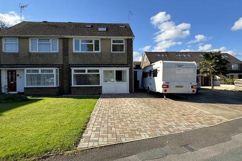 3 Undermill Road, Upper Beeding, Steyning, BN44 3JG