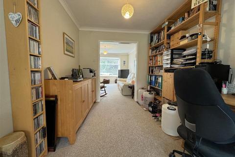 3 Undermill Road, Upper Beeding, Steyning, BN44 3JG