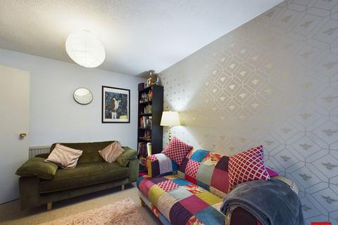 10 Filbert Close, Abbeydale, Gloucester, GL4 5EX