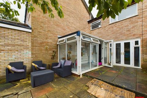 10 Filbert Close, Abbeydale, Gloucester, GL4 5EX