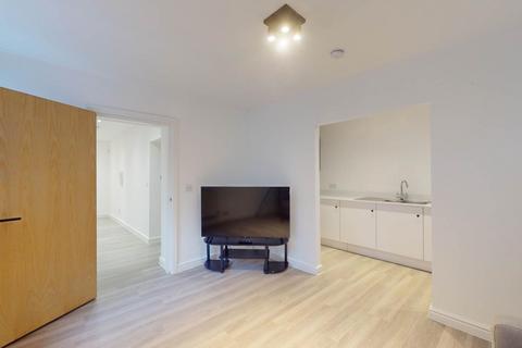 2 bedroom flat to rent, Wilmslow Road, Withington