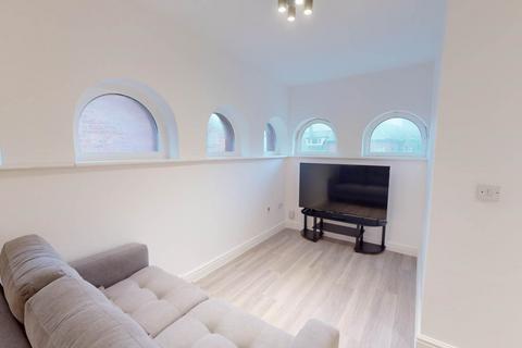 3 bedroom flat to rent, Wilmslow Road, Withington