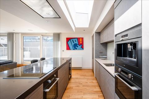 Flat 8, 19 Redchurch Street, London, E2 7DJ