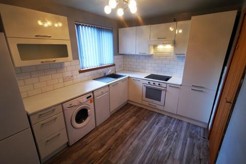 2 bedroom flat to rent, Cross Street, Broughty Ferry, Dundee, DD5