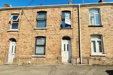 3 bedroom terraced house for sale, Gurnos Road, Gowerton, Swansea