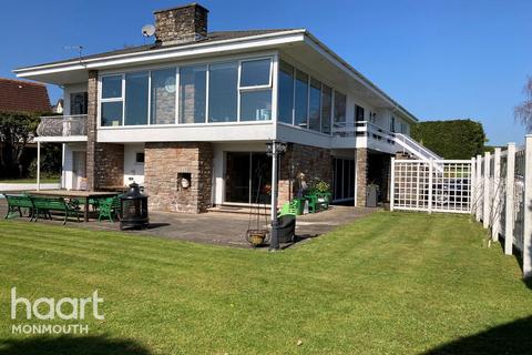 undefined, Parc Close, Usk