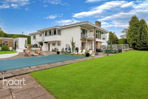 undefined, Parc Close, Usk