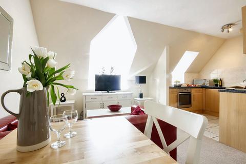 6, Alexandra Court Alexandra Road, Windsor, SL4 1HH