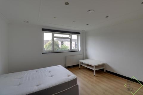 2 bedroom flat for sale, Enfield EN3