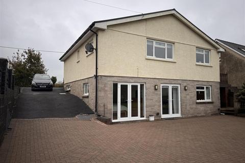 4 bedroom detached house for sale, Norton Road, Penygroes, Llanelli