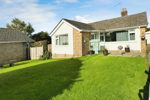 2 bedroom detached bungalow to rent, Minster View, Wimborne