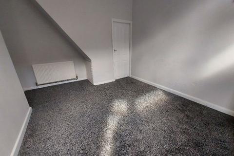 2 bedroom terraced house to rent, Henry Street, Middlesbrough TS3