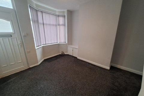 2 bedroom terraced house to rent, Henry Street, Middlesbrough TS3