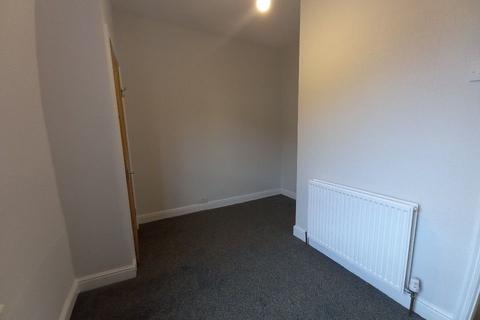 2 bedroom terraced house to rent, Henry Street, Middlesbrough TS3