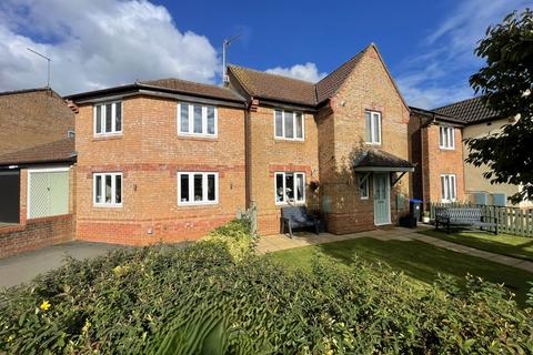 4 bedroom detached house for sale, Ash Way, Woodford Halse, NN11 3SS