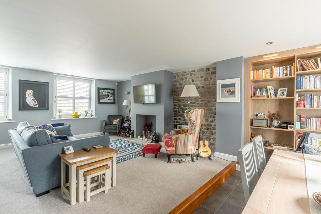 Living room ()