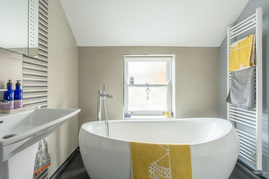 En suite ()