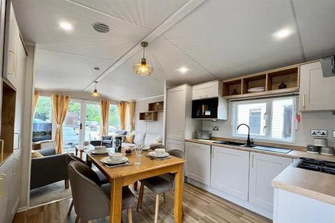 2 bedroom static caravan for sale, Tattershall Lakes Country Park