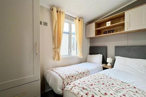 2 bedroom static caravan for sale, Tattershall Lakes Country Park