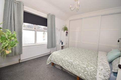 8 Riviera Terrace, Exminster, Exeter, EX6 8DS