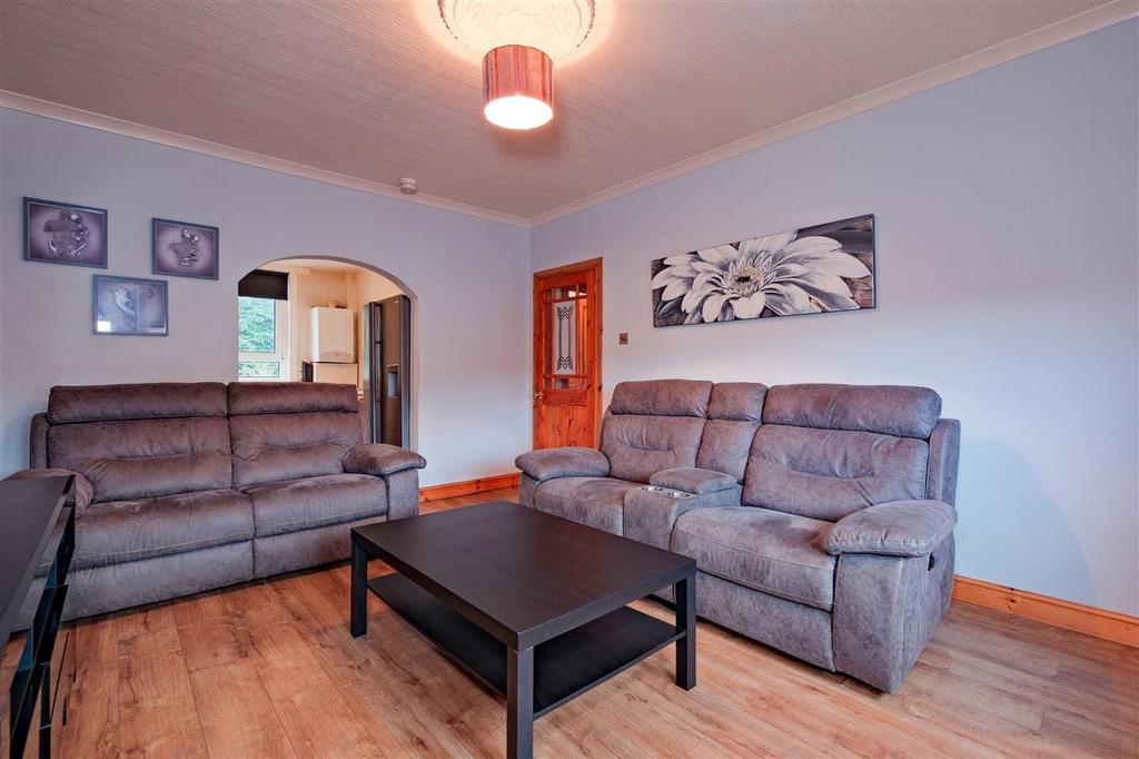 Newlands Drive, Hamilton 4 bed apartment for sale £90,000