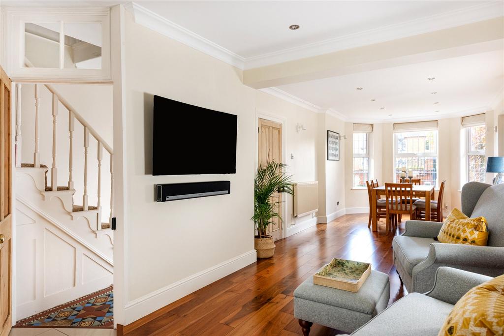 Dining Room/Snug