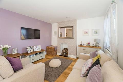 1 bedroom apartment for sale, Beaconsfield Road, Farnham Common SL2