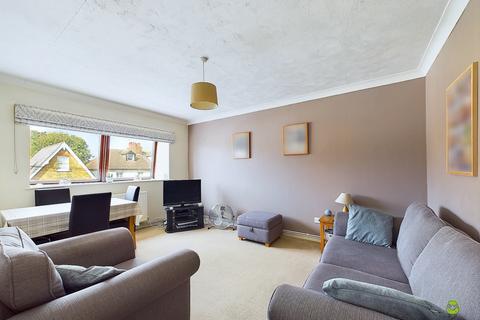 2 bedroom flat for sale, Louise Court, Devonshire Road, Bexleyheath, Kent, DA6