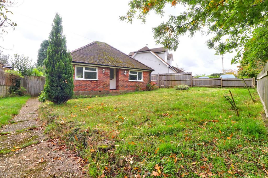 Eashing Lane, Godalming, Surrey, GU7 2 bed detached house for sale £