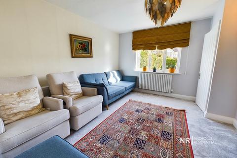 82 Ashby Avenue, Chessington, KT9 2BU