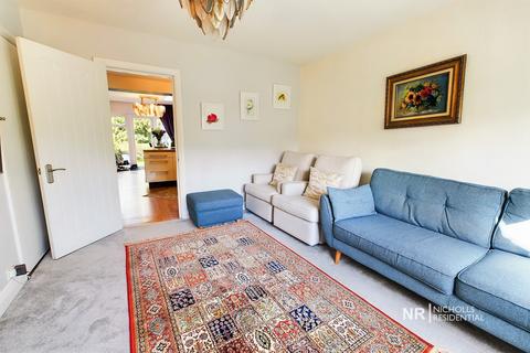 82 Ashby Avenue, Chessington, KT9 2BU