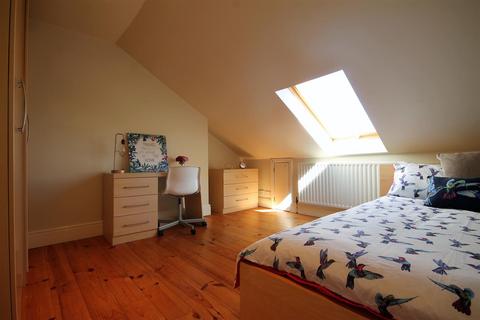 5 bedroom maisonette to rent, Mayfair Road, Jesmond