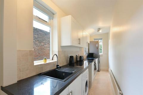 2 bedroom terraced house for sale, Thomas Street, York