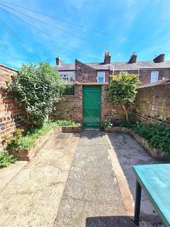 2 bedroom terraced house for sale, Thomas Street, York