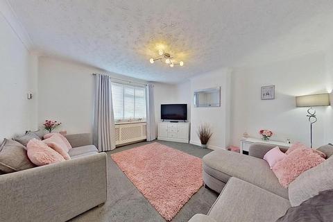 1 bedroom maisonette for sale, St. Johns Road, Whitstable, CT5 2RH