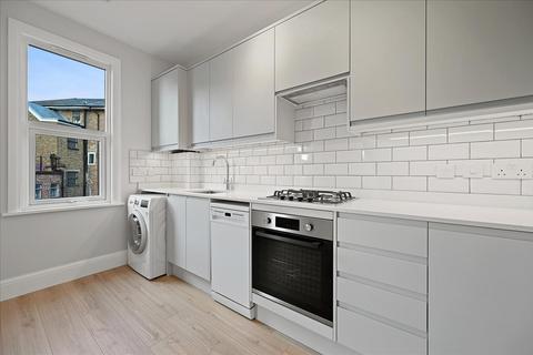 2 bedroom flat for sale, Castle Hill Parade, Ealing, London, W13