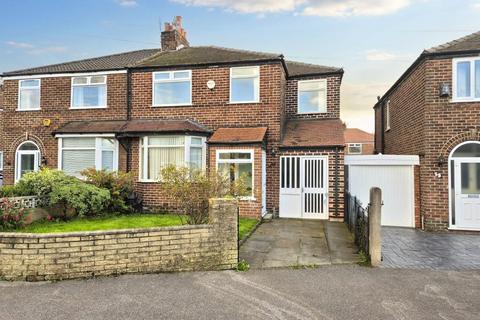 4 bedroom semi-detached house to rent, Lindsell Road, Altrincham