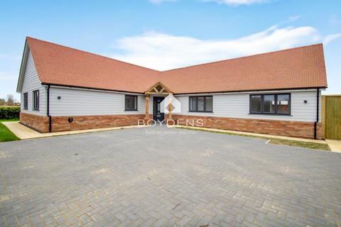 4 bedroom detached bungalow to rent, Lavenham Road, Sudbury CO10