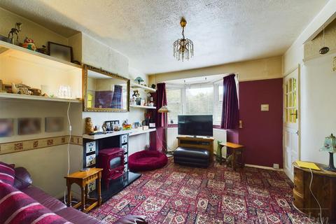 3 bedroom terraced house for sale, Queen Elizabeths Drive, New Addington