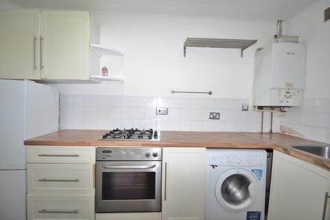 1 bedroom flat to rent, Cintra Park, Crystal Palace SE19