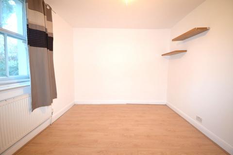 1 bedroom flat to rent, Cintra Park, Crystal Palace SE19