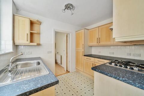 1 bedroom maisonette for sale, Staines-upon-Thames,  Surrey,  TW18