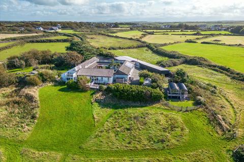 6 bedroom detached house for sale, Llanfaelog, Ty Croes, Sir Ynys Mon, LL63