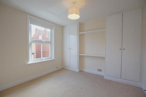 61 Albert Street, Warwick, CV34 4JX